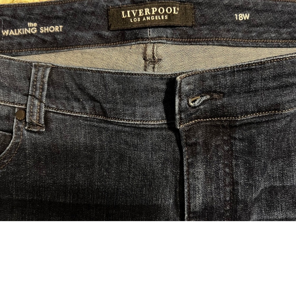 Liverpool LA The‎ Walking Short Wom. Size 18W Dark Denim Shorts Vintage Super D - Picture 5 of 9